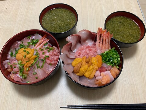 北海道白糠町ふるさと納税のウニを使った海鮮丼